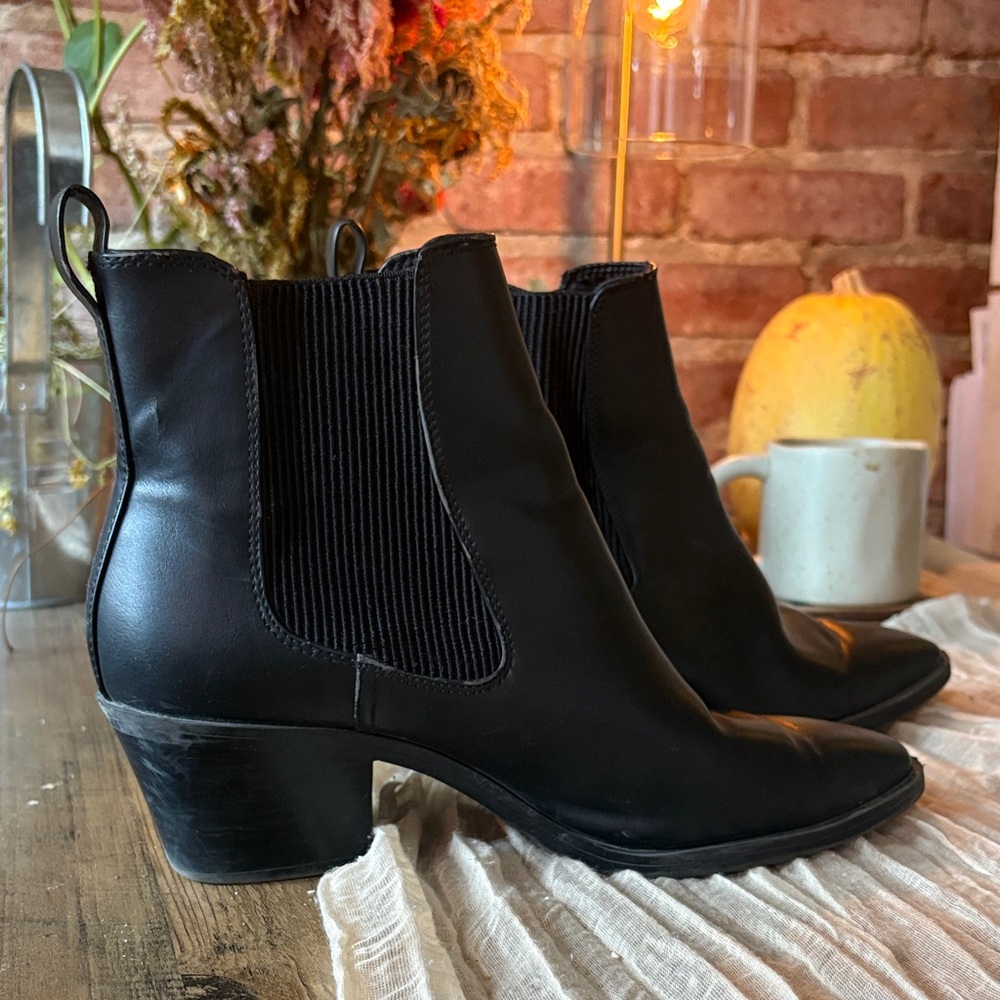 H&M Black Chelsea Ankle Boots – Size 8.5 US / EU 40